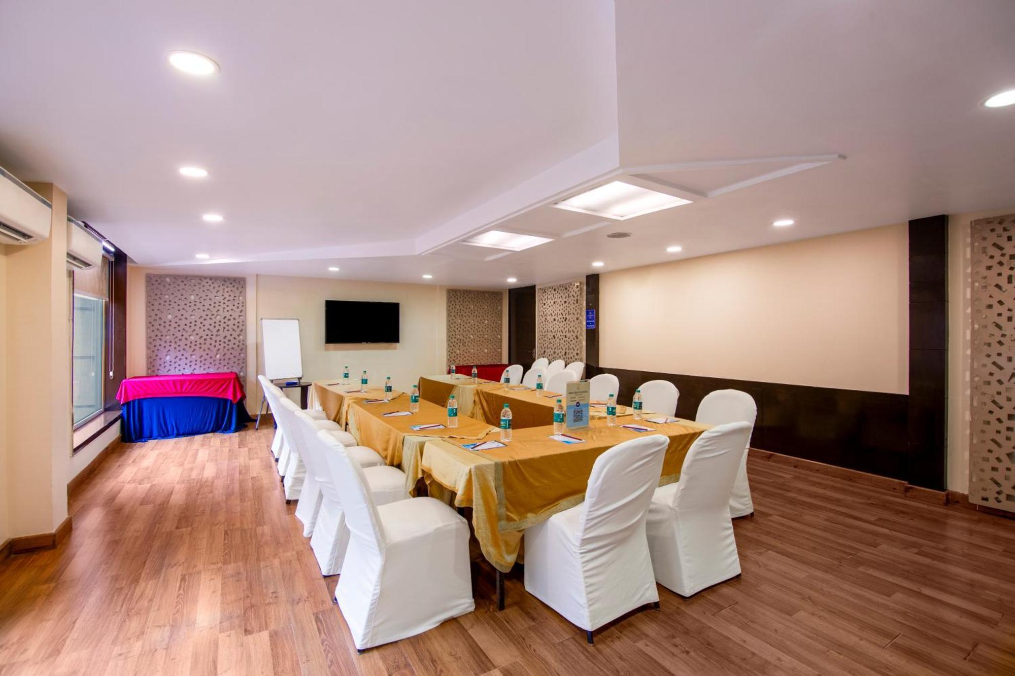The Grand Orion - Kailash Colony New Delhi Eksteriør billede