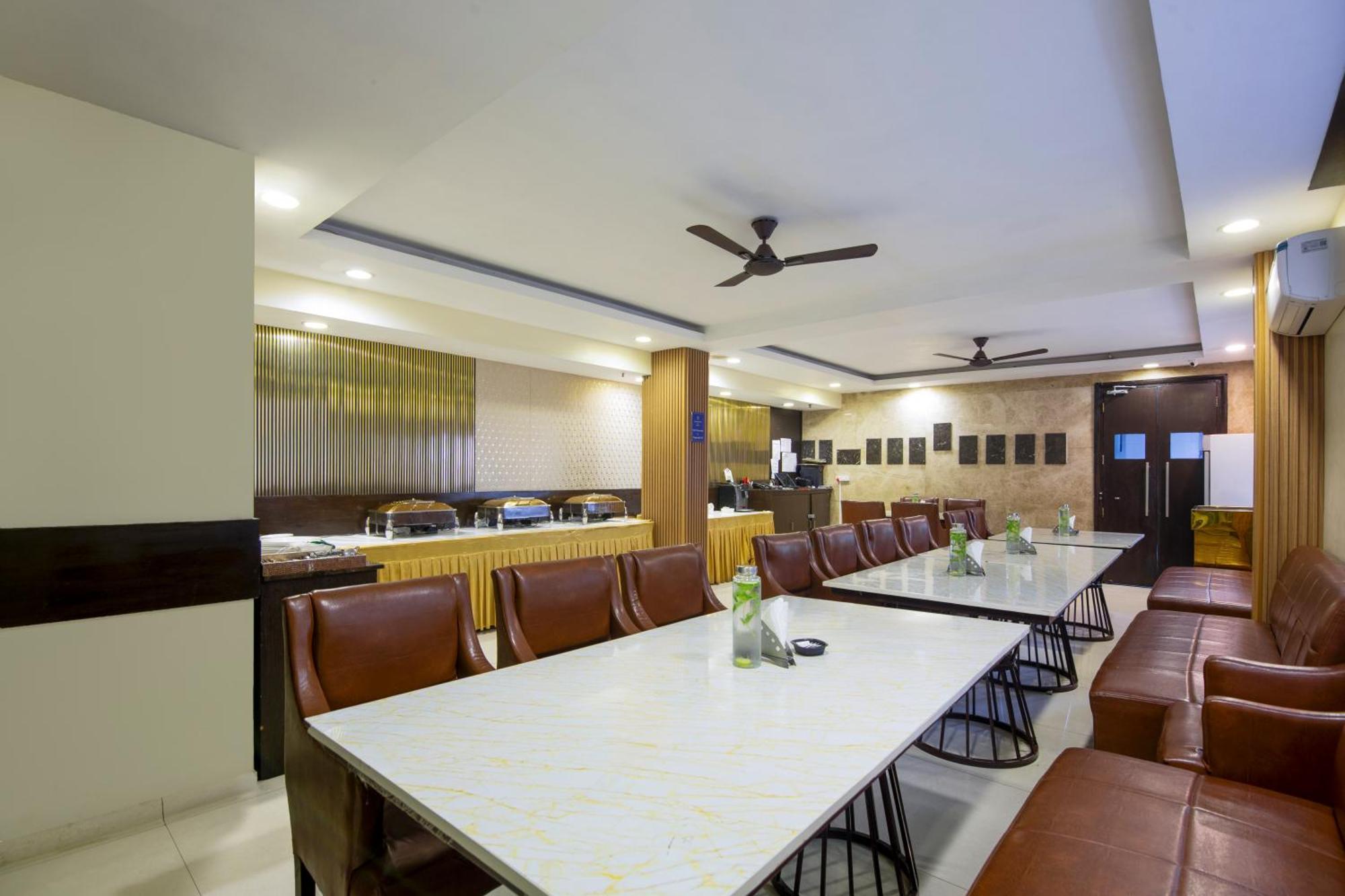 The Grand Orion - Kailash Colony New Delhi Eksteriør billede